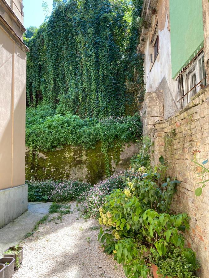 West Studio Apartment Σαράγεβο Εξωτερικό φωτογραφία